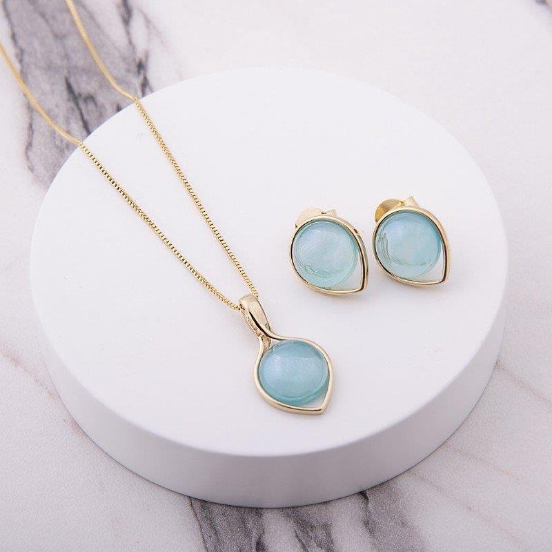 CONJUNTO FOLHEADO A OURO