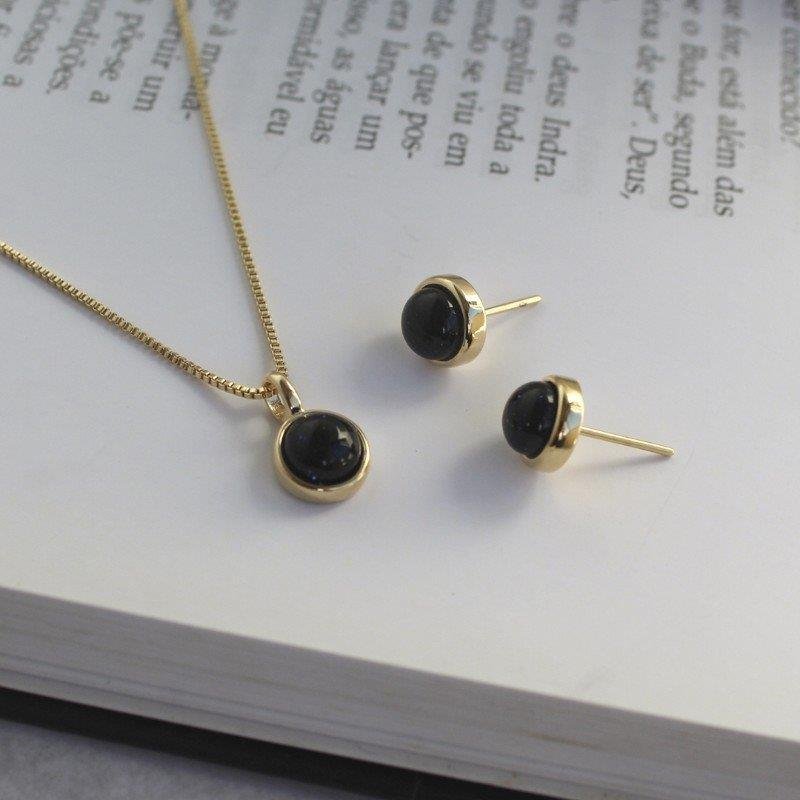 CONJUNTO FOLHEADO A OURO