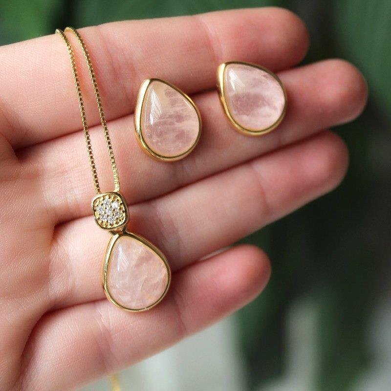CONJUNTO FOLHEADO A OURO