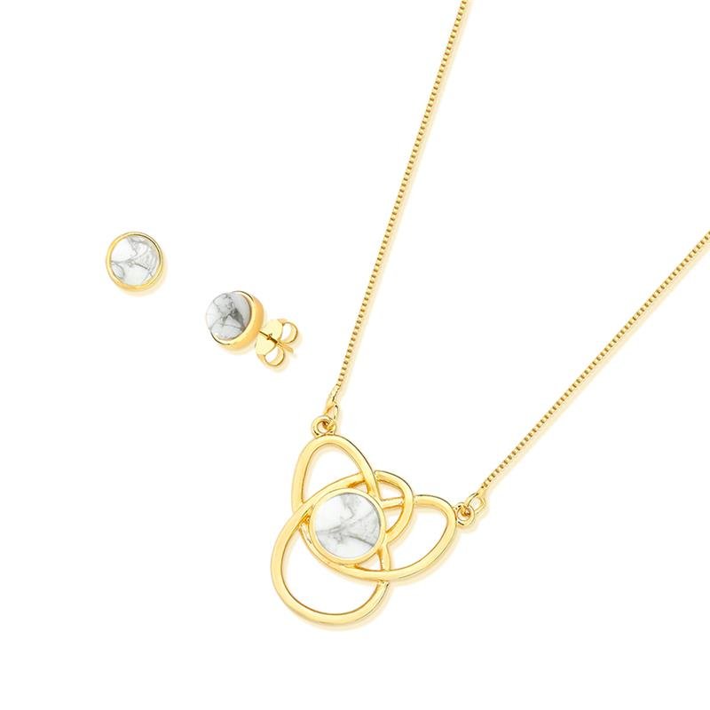CONJUNTO FOLHEADO A OURO