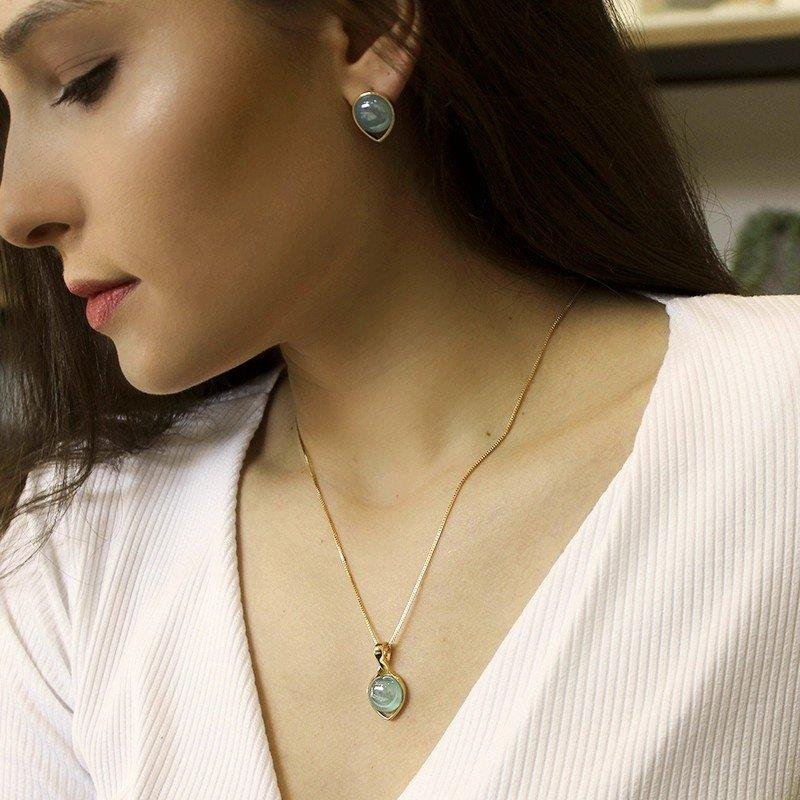 CONJUNTO FOLHEADO A OURO COM EFEITO PEROLADO
