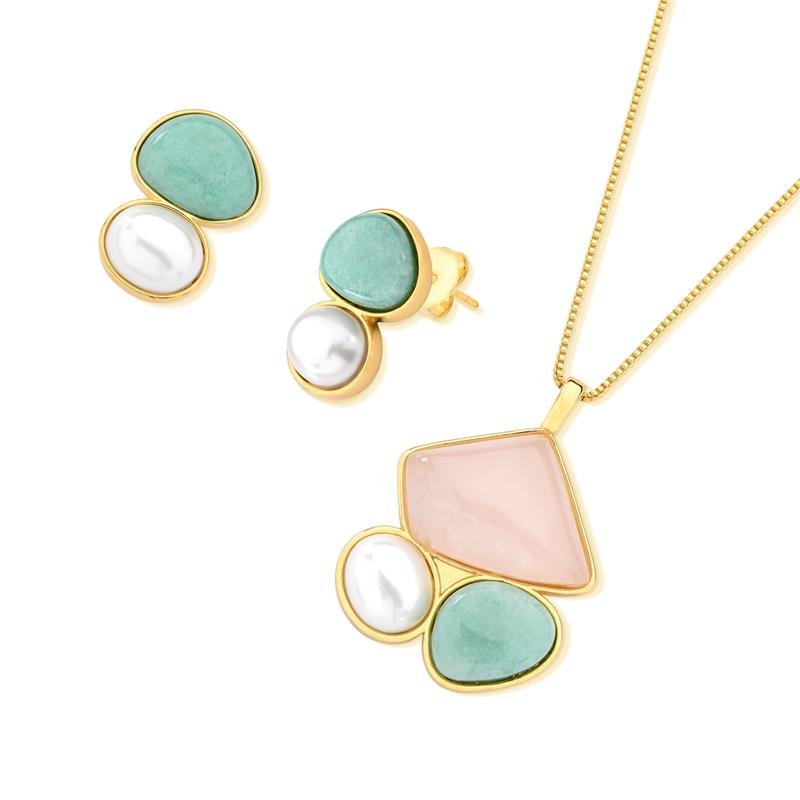 CONJUNTO FOLHEADO A OURO