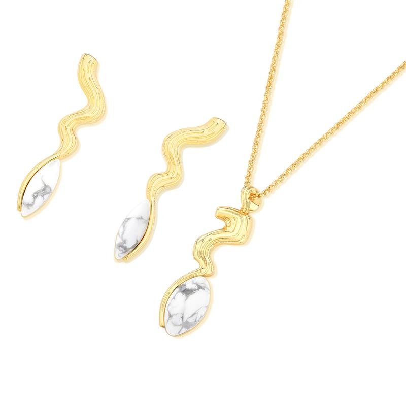 CONJUNTO FOLHEADO A OURO