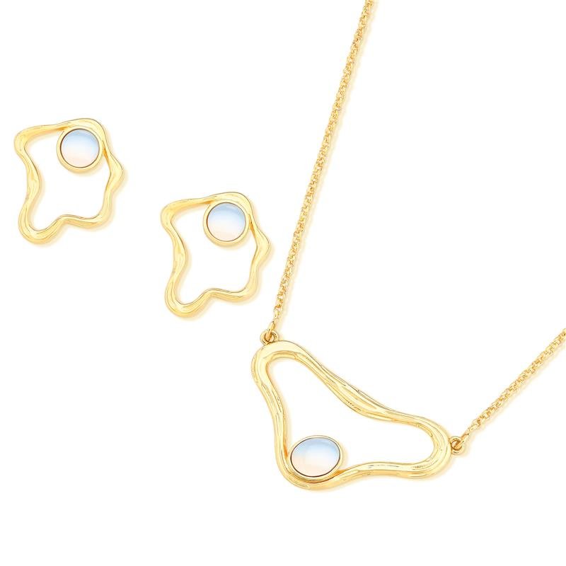 CONJUNTO FOLHEADO A OURO