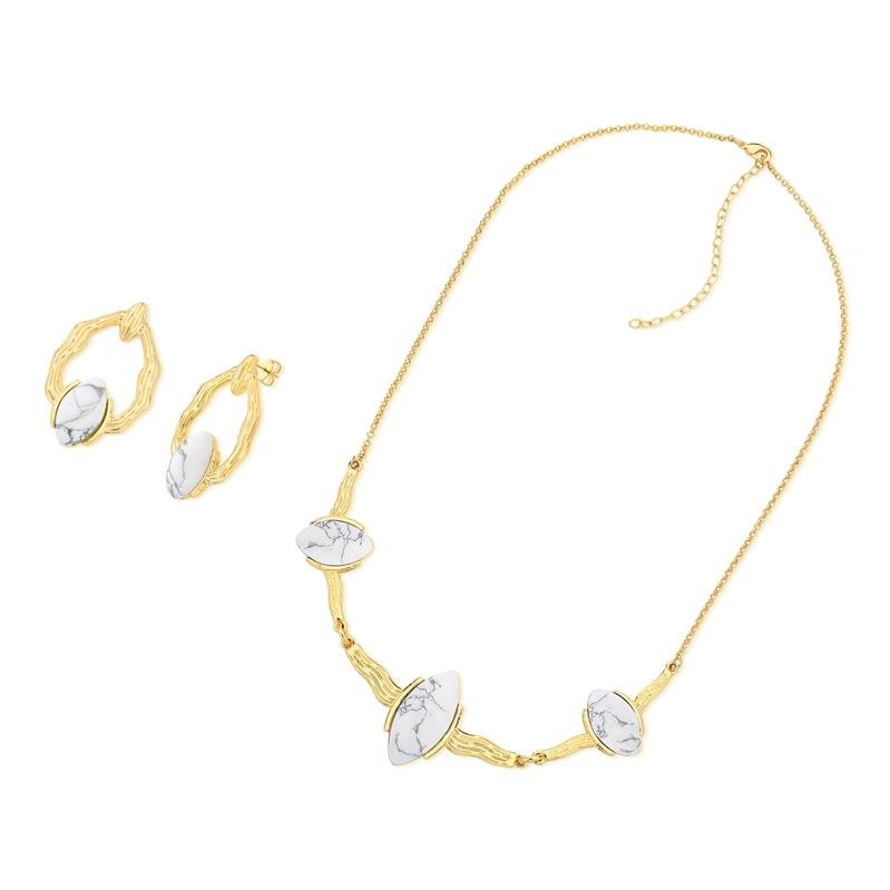 CONJUNTO FOLHEADO A OURO