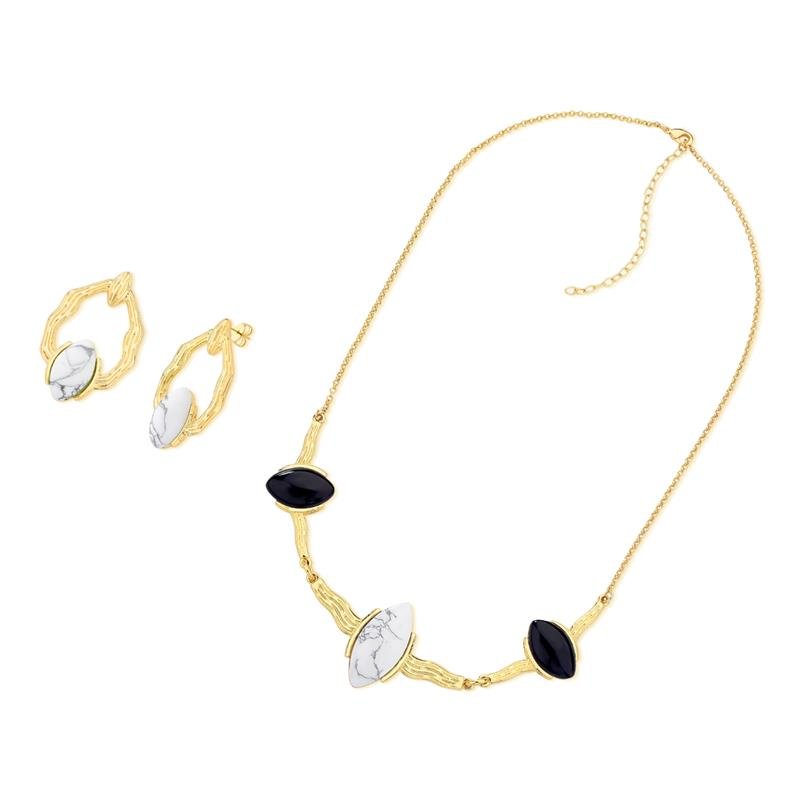 CONJUNTO FOLHEADO A OURO