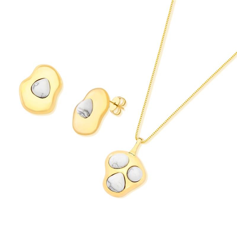 CONJUNTO FOLHEADO A OURO