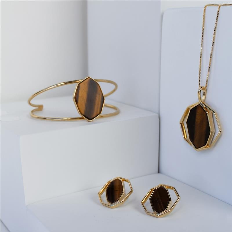 CONJUNTO FOLHEADO A OURO