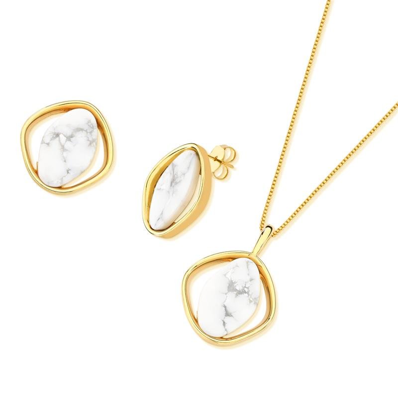 CONJUNTO FOLHEADO A OURO