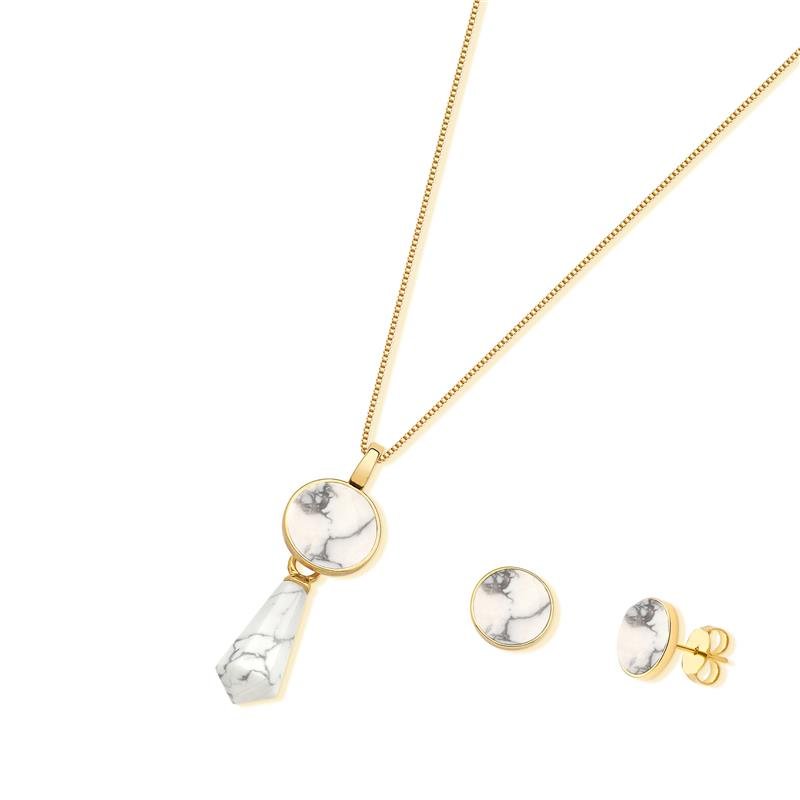 CONJUNTO FOLHEADO A OURO