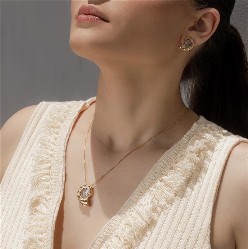 CONJUNTO FOLHEADO A OURO
