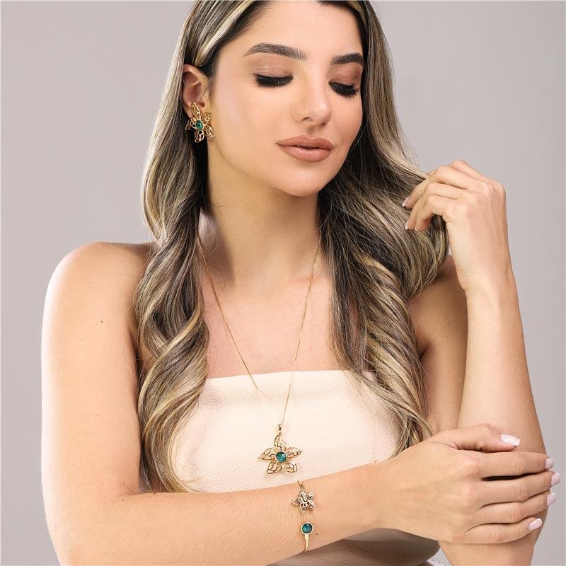 CONJUNTO FOLHEADO A OURO