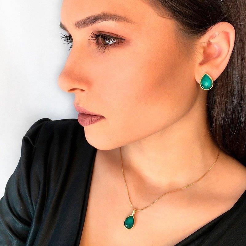 CONJUNTO FOLHEADO A OURO