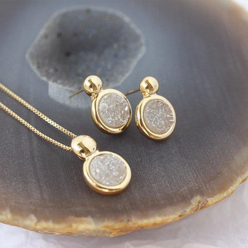 CONJUNTO FOLHEADO A OURO
