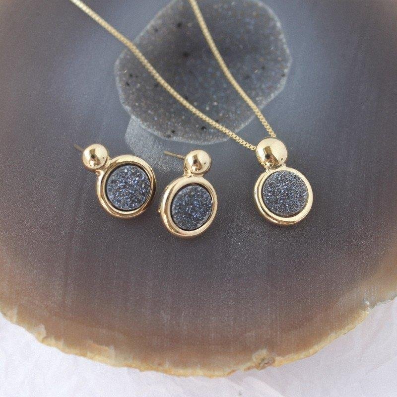 CONJUNTO FOLHEADO A OURO