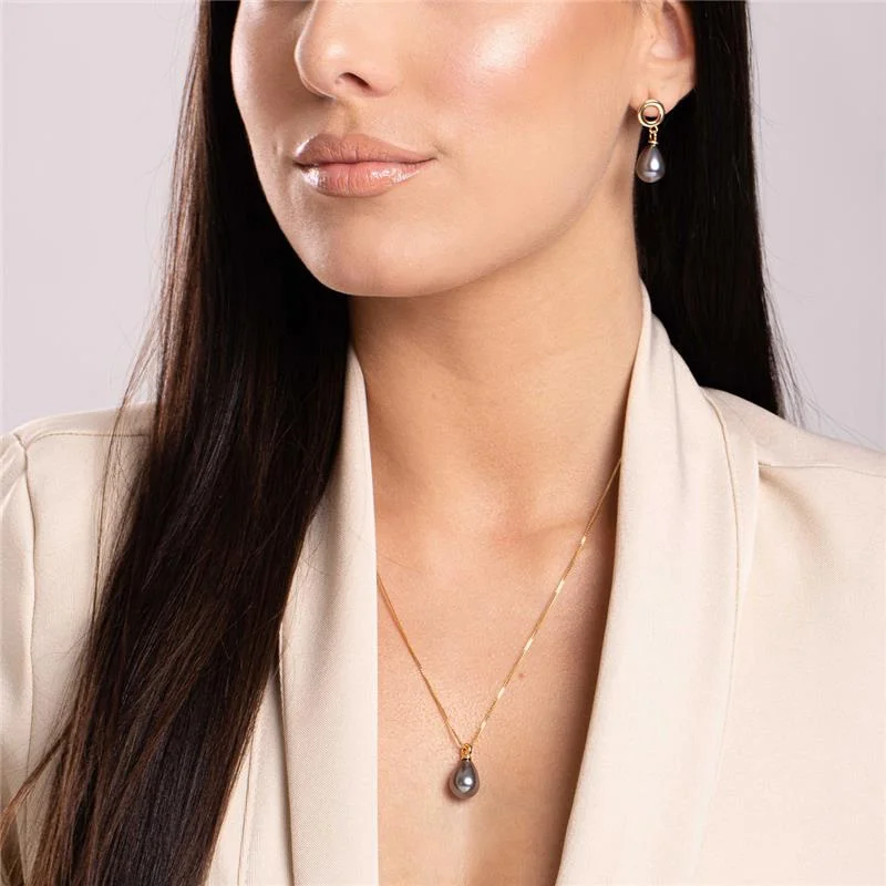 CONJUNTO FOLHEADO A OURO