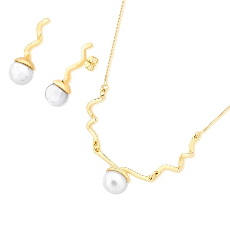 CONJUNTO FOLHEADO A OURO
