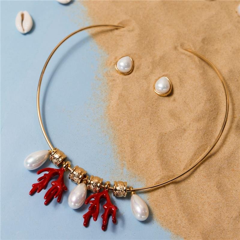 CONJUNTO FOLHEADO A OURO