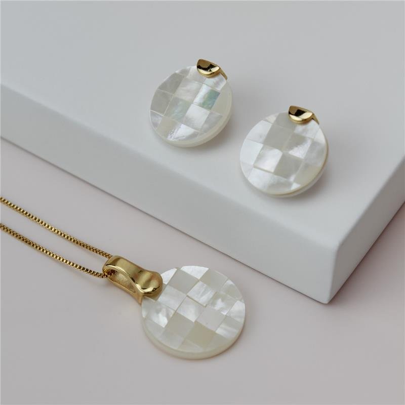 CONJUNTO FOLHEADO A OURO