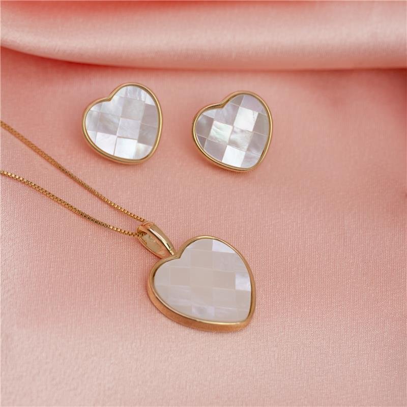 CONJUNTO FOLHEADO A OURO
