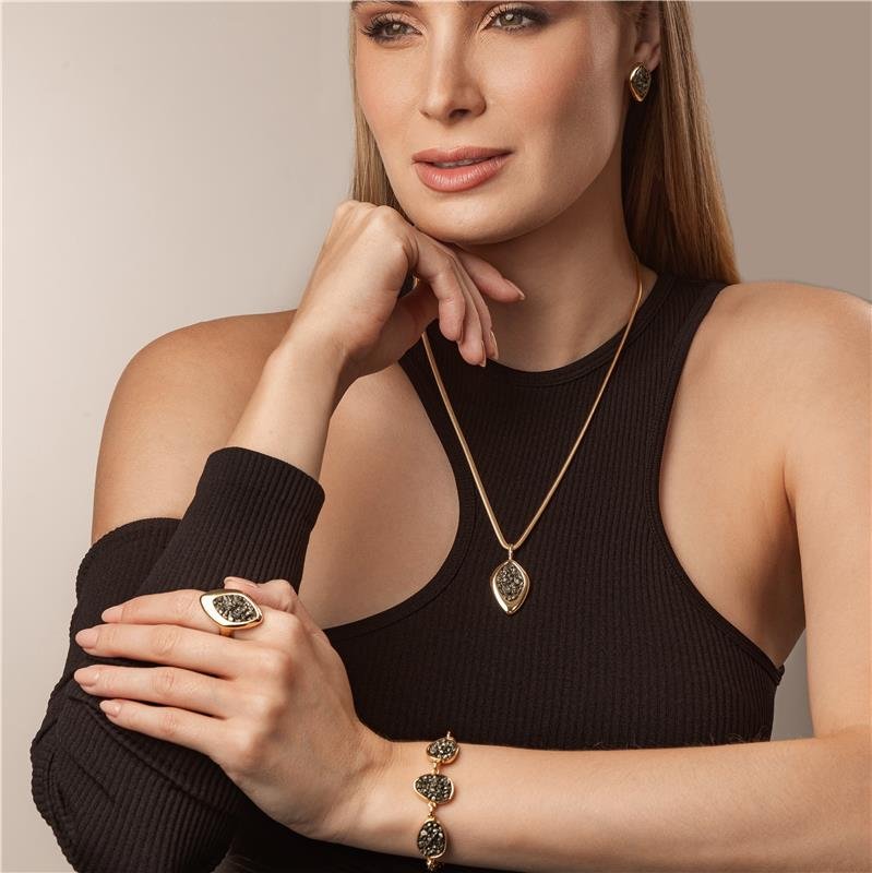 CONJUNTO FOLHEADO A OURO