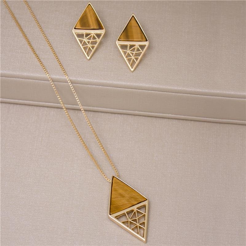 CONJUNTO FOLHEADO A OURO