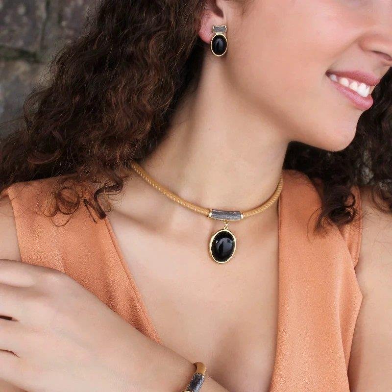 CONJUNTO FOLHEADO A OURO E RÓDIO NEGRO
