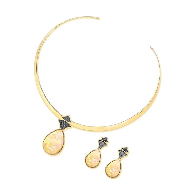 CONJUNTO FOLHEADO A OURO E RÓDIO NEGRO