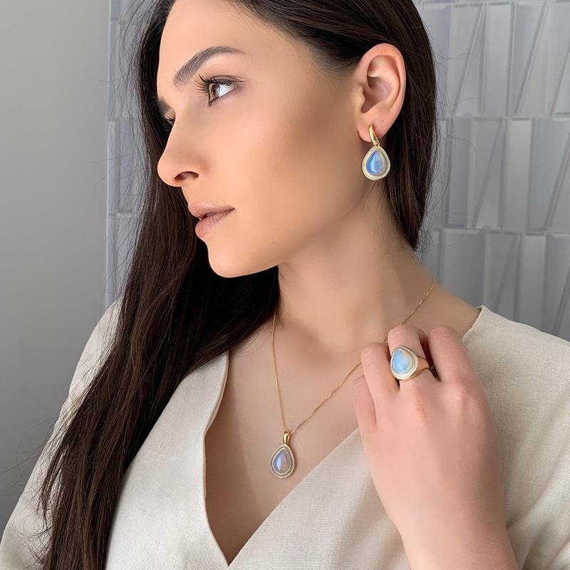 CONJUNTO FOLHEADO A OURO E RÓDIO BRANCO COM EFEITO PEROLADO