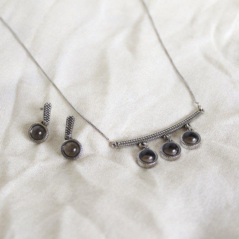 CONJUNTO FOLHEADO A PRATA VELHA
