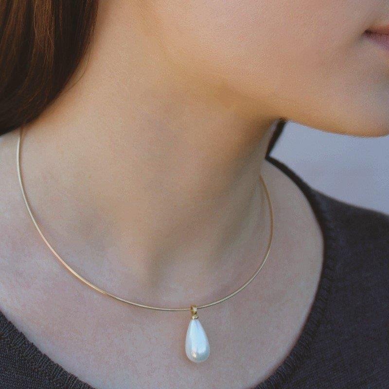 CHOKER FOLHEADO A OURO
