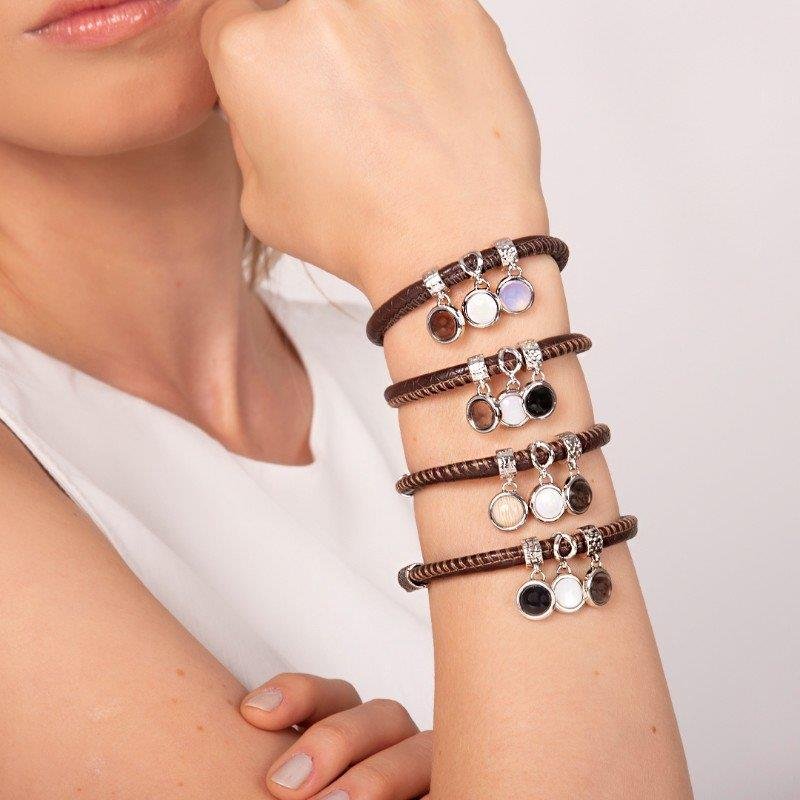 PULSEIRA DE COURO BEGE FOLHEADO A OURO