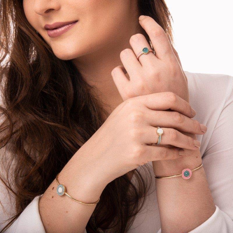 PULSEIRA FOLHEADO A OURO COM ESMALTE LILÁS