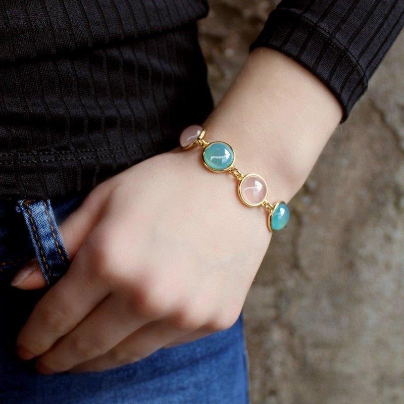 PULSEIRA FOLHEADO A OURO COM EFEITO PEROLADO