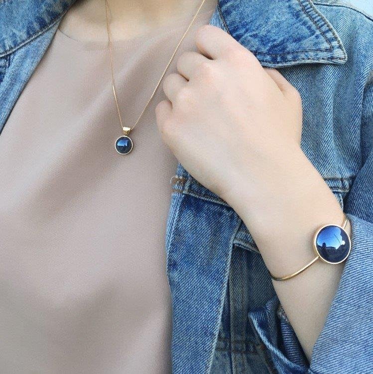 PULSEIRA FOLHEADO A OURO COM EFEITO PEROLADO 