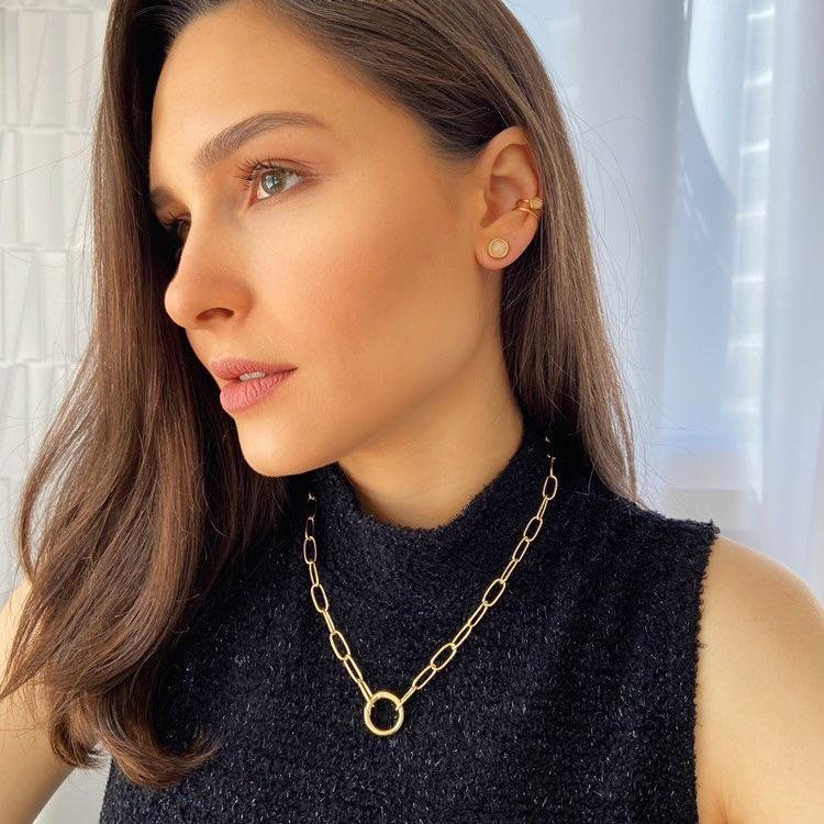 CORRENTE/CHOKERS FOLHEADO A OURO