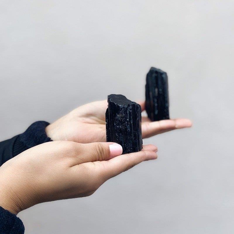 PEDRA BRUTA TURMALINA NEGRA